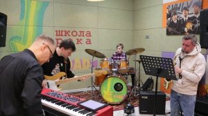 Эдуард Яруллин - Cute (David Benoit, Brian Bromberg & Gregg Bissonett)