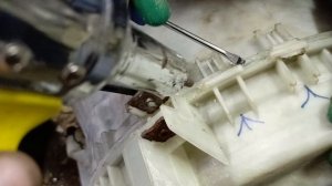 Ремонт бака стиральной машины термоклеем ,,ужас''