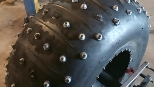 Колеса низкого давления на пневмоход , делаю протектор из полиуретана. смотреть онлайн