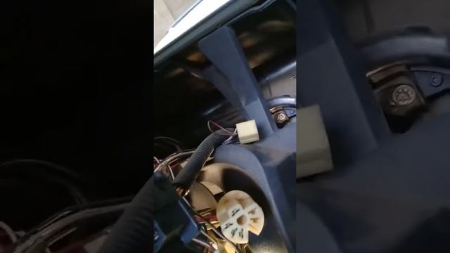 Ваз2114 под торпедной косы ... смотреть онлайн