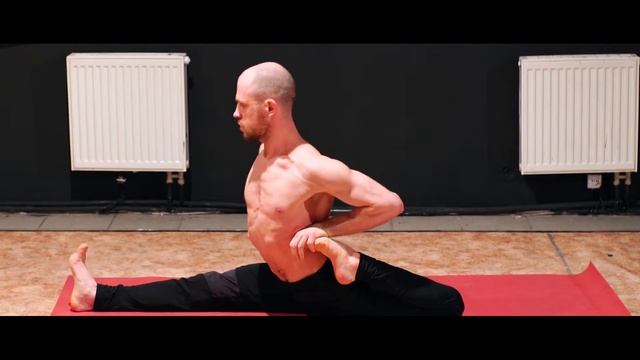 Yoga Alexandr  Kostrikin   - конструкция "свитер"  2016 03 27