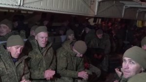 150 российский военных вернулись на Родину из украинского плена