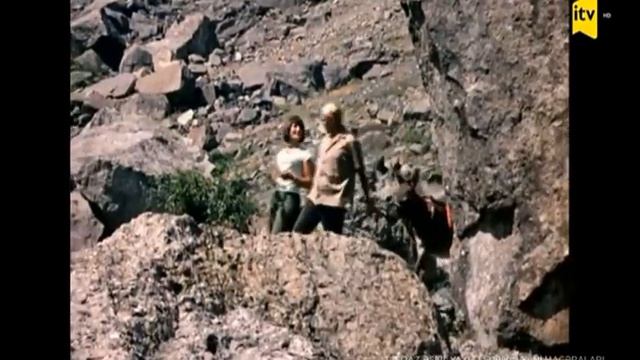 Где-то на белом свете, там где всегда мороз... смотреть онлайн