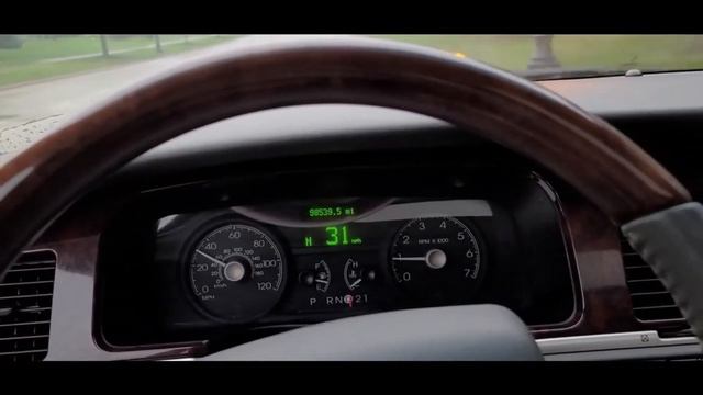 Replacing Drivers Side Door Hinges Fixing Sagging Door on my 2006 Lincoln Town Car PART 1