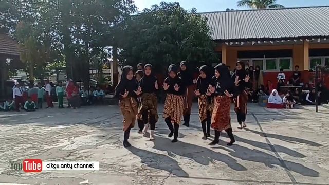 TARI WONDERLAND INDONESIA KELAS 5.A SDN 01 TELAGA SAM SAM смотреть онлайн