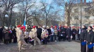 Построение у памятника Оганову и Вавилову, в день освобождения Ростова-на-Дону