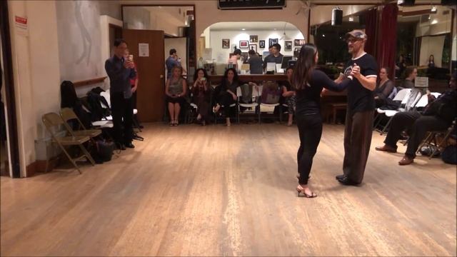 Tango Lesson: Leader's Compact Back Sacada смотреть онлайн