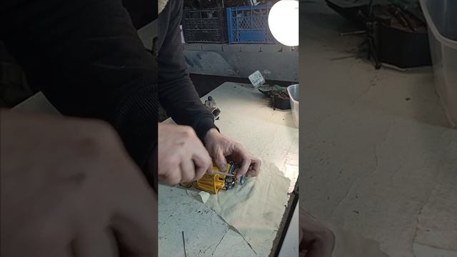 Ремонт перфоратора dewalt d25134
dewalt разборэлектро элетроинструмента  девольт d25134