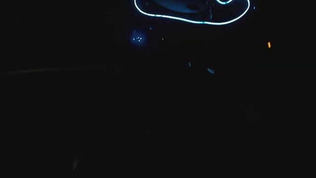 Math Marriage: Abel and Krell - Волны (Official Music Video) смотреть онлайн