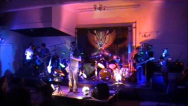 READY TO ROCK SCHOOL XMAS CHARITY GIG 2013 - PART 10!! смотреть онлайн