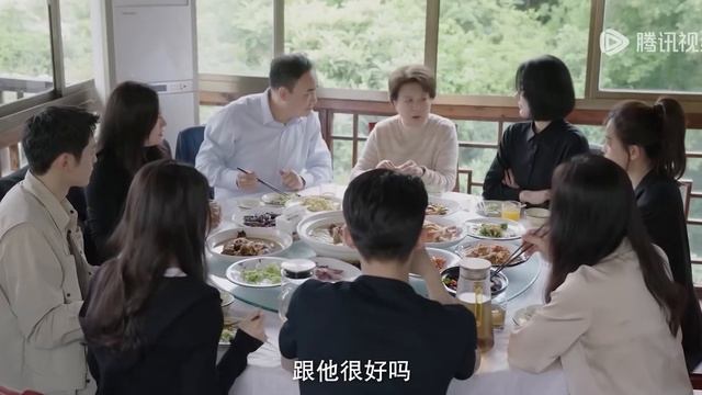 一家三口！林亦扬抱孩子满满的人夫感，着急和殷果生二胎  #在暴雪时分 #Amidst a Snowstorm of Love #chinesedrama #中国电视剧 #吴磊