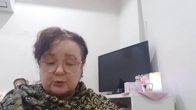 Посиделки. Моя любимая книга..Чалыкушу. Птичка 🐦 певчая. #книги #роман #читаемвместе #посиделки смотреть онлайн