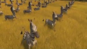 Madagascar 2 - "Somos únicas", Marty