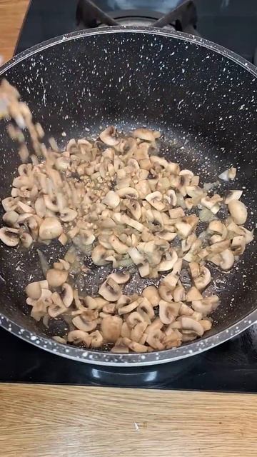 Французы это НЕ ЕДЯТ! #еда #французы #рецепт #shorts #жизньзаграницей смотреть онлайн