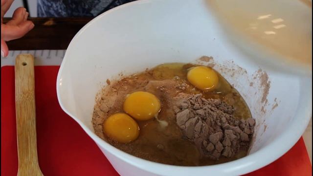 What's For Dinner? Goulash Southern Country Recipe -- Butter Cream Frosted Brownies смотреть онлайн