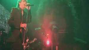 IQ
 Frequency (Live in Holland)