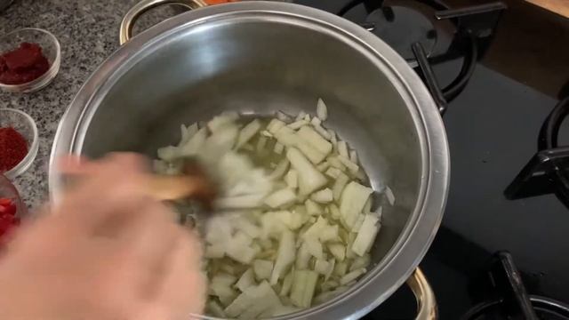 ZEYTİNYAĞLI KURU FASULYE TARİFİ