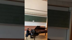 Гайдн соната ми минор 1часть