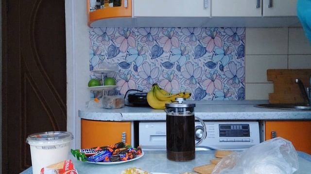 Шоколад, конфеты и чаепитие. Мукбанг. Жадненькая или рациональная.
