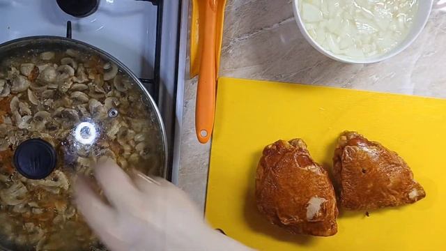 ЭТОТ САЛАТ БЕСПОДОБЕН! Вкуснейший САЛАТ с КОПЧЕНОЙ КУРИЦЕЙ и Шампиньонами! Все в ВОСТОРГЕ от САЛАТА