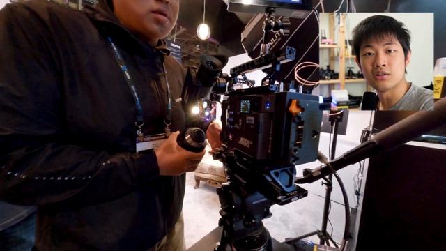 DZOfilm pavo 2x Anamorphic Lens is small & Super zoom 25-300mm T2.8 cine lens