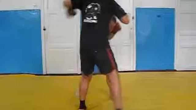 удары руками сбоку смотреть онлайн