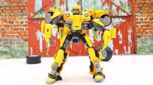 Transformers Bumblebee vs Optimus Prime Stop motion with Longhaul, Lego Skeleton Adventure Story!