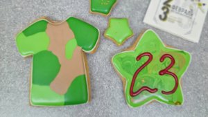 Готовлю образцы для детского мастер класса по росписи пряников