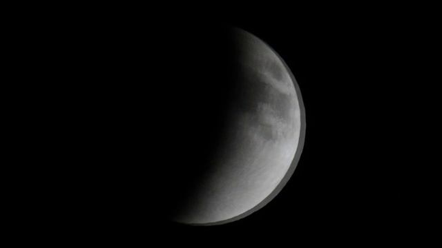 "Blood Moon" over Texas. Full lunar Eclipse ending with a Red Moon. смотреть онлайн