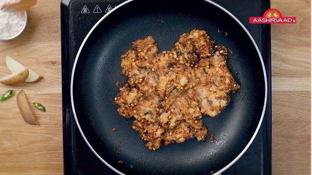 Crispy Aloo Samosa made from Aashirvaad Atta |आलू समोसा | Atta Recipes