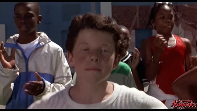 Белая ворона (1999) (sound I'm Your Milkman) смотреть онлайн