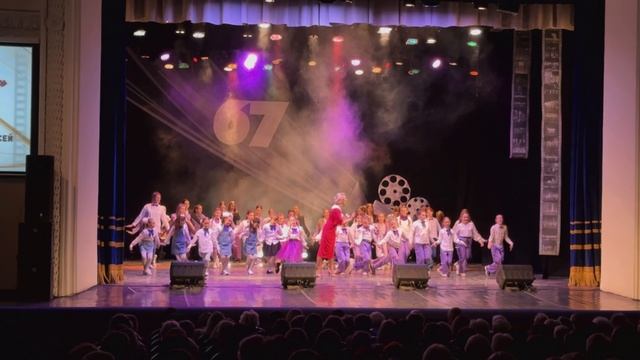 День рождения ДК, песня "Мэри" смотреть онлайн