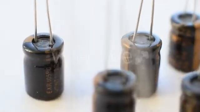 HD Stock Footage - Capacitors смотреть онлайн