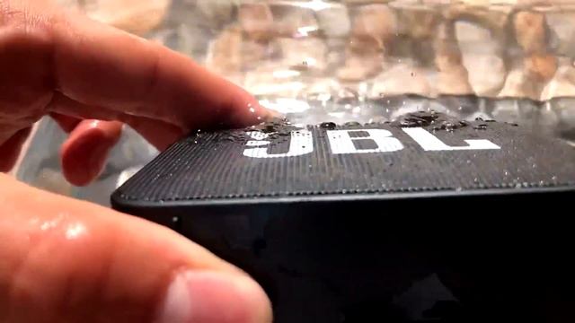 JBL GO 2 - Water test смотреть онлайн