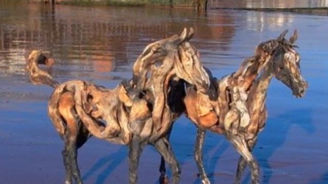 Лошади, из дерева ! смотреть онлайн