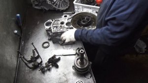 Фольксваген Т5 Ремонт коробки передач Советую посмотреть .