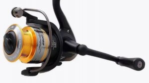 Обзор бюджетной спиннинговой катушки Blackfire 2004 от Флагман