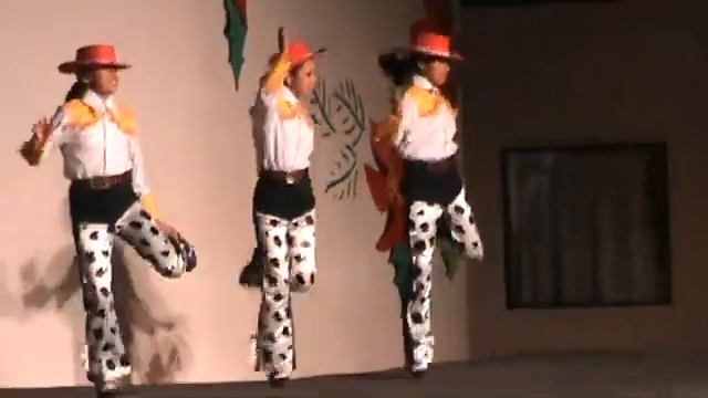 Ballet de Villa de las Niñas - Arreando la mula (audio edit) смотреть онлайн