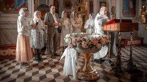 Видео Крещения ребенка в Храме Живоначальной Троицы на Воробьевых горах. Фото и видесъемка Крещения