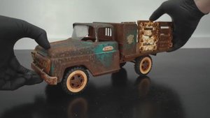Полная реставрация игрушечного фермерского грузовичка 1960 года!!!