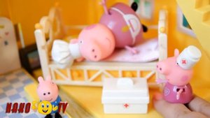 Свинка Пеппа  Мультик из игрушек  Свинка Пеппа врач лечит бабушку Свинку  Peppa Pig