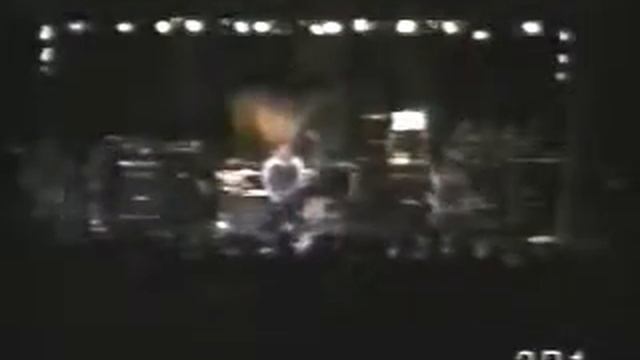 Under Live at Maritime Hall смотреть онлайн