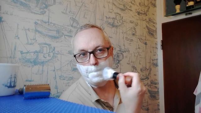 Shaving: with the Fantastic 'Windsor Pro' Safety Razor from Above The Tie 👍 смотреть онлайн
