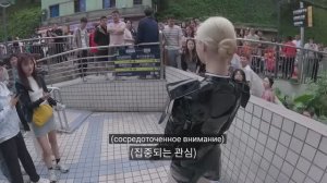 ИИ шокирует китайских граждан, торгуется на рынке и заставляет человека носить сумки 5.06.2024