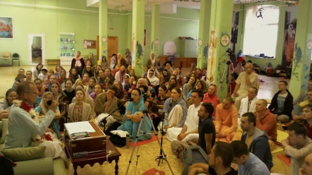 2017.05.05, Пт. - СПб, КЦ Гаура.ШБ 2.4.23. Е.М. Чатуратма Прабху смотреть онлайн