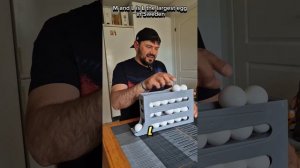 Крутая подставка для яиц с автоматической подачей