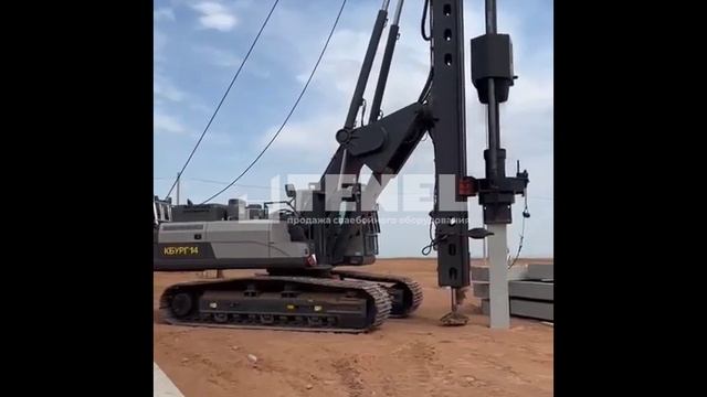 Наш Сваебойный штанговый дизель молот DD45
