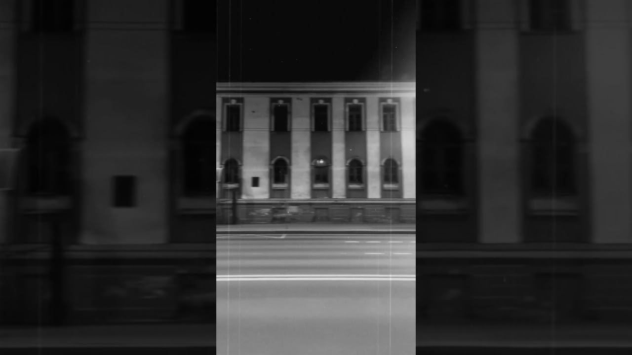 Города прячут ночь киловаттами свеч