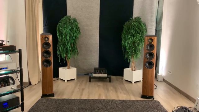 ELAC Vela - Bossa Real - MILANO HI-FIDELITY Show 2019 смотреть онлайн