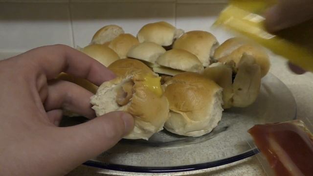 Daaayuuum. 12 burgerków i hot-dogów -- brgr.arhn.eu смотреть онлайн